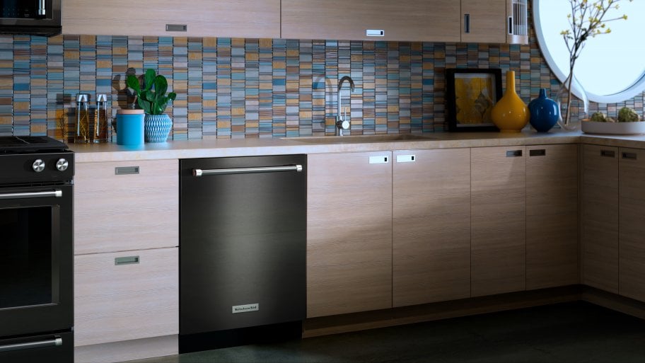 KitchenAid KDTE254EBL dishwasher installed